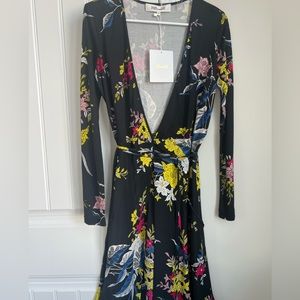 Diane Von Furstenberg 100% silk black floral wrap dress - NWT